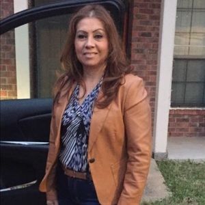 Meet your Posher, Rocio